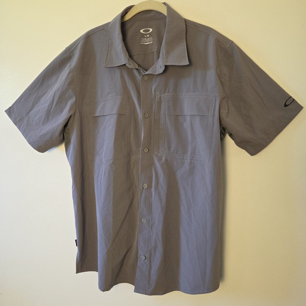 Oakley Mens L Short Sleeve Button Up Shirt Gray O Hydrolix Cargo Pockets Hiking